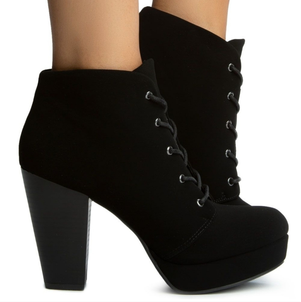 Soda Agenda-S Heeled Bootie Lace-Up